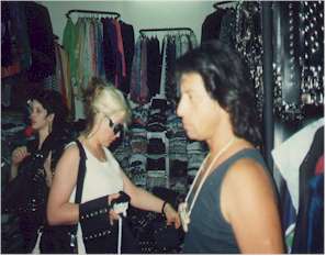 Blondie.jpg (12935 bytes)